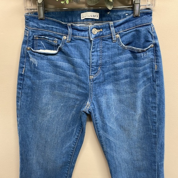 NWOT Loft The Girlfriend Mid Rise Jeans in Original Mid Indigo Wash Denim 26/2 - Picture 2 of 16